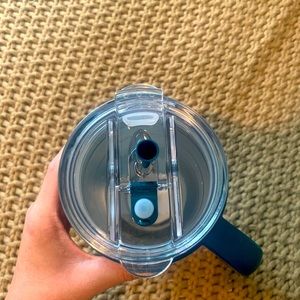REDUCE 40 oz tumbler with lid/straw